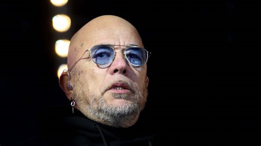 Pascal Obispo annule ses concerts à la dernière minute, son message à ses fans - Télé 2 Semaines