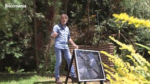 Descubre cómo construir tu propio calentador solar casero con este paso a paso detallado y sencillo ☀️ ¡Aprovecha la energía del sol para calentar el agua de tu ducha en el jardín! 🚿🌿 | Bricomanía