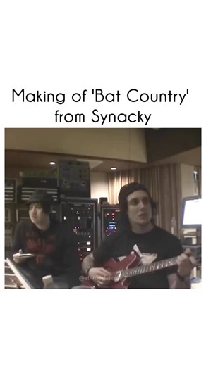 Avenged Sevenfold Fanpage on Instagram: "Making of 'Bat Country' from Synacky cre: abiledelstend_7 💌 Product link in our bio @a7xfanzone (Please DM us for removals. Thank you) 💌 Follow @a7xfanzone for more! #avengedsevenfold #a7x #batcountry"
