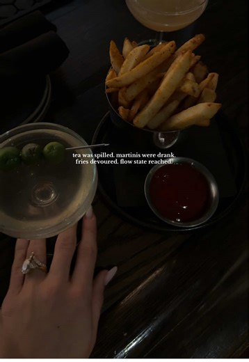 Check out tavern underground next time you’re in Breck for apps and drinks! Such a cool little spot in the mountains! @BLAKE @madisonbramlett #breckenridgerestaurants #thingstodobreckenridge #breckenridgecolorado