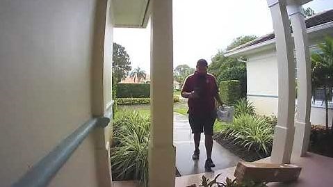 Différence entre FedEx et USPS