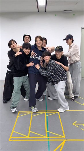 timelesz［タイムレス］ | ⠀ ⠀ ｢ワンアンドオンリー｣リレーダンス😆🏠 #timelesz_ワンアンドオンリー #リレーダンス #RelayDance #timelesz #タイムレス #佐藤勝利 #菊池風磨 #松島聡 #寺西拓人 #原嘉孝 #橋本将生 #猪俣周杜 #篠塚大輝 | Instagram