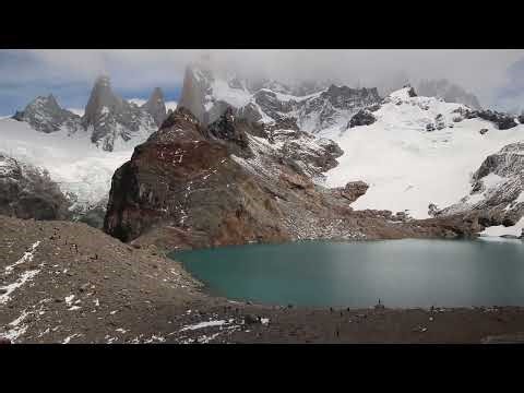 Η λίμνη Laguna de los Tres στη βάση του Fitz Roy στην Παταγονία.