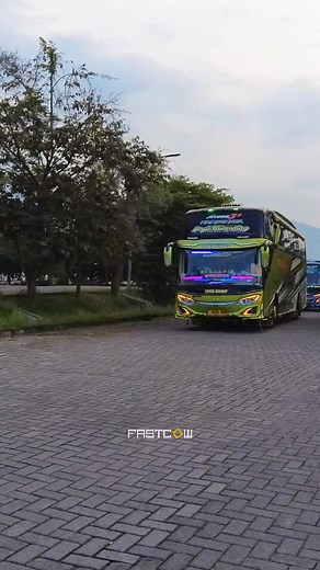 ARYA KAMUNING CENAH LURR‼️@Bus Maniax @mulia amri #bismania #trending #viral #videobus #telolet #bus #busmaniacommunity #busmaniacommunity #bus