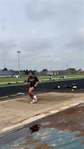 Short approach ride runout drill #longjumptraining