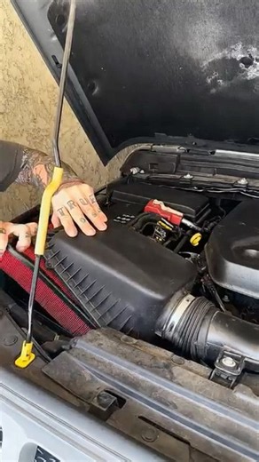 Jeep Wrangler Cabin Air Filter Replacement | Easy DIY 🔧 #jeep