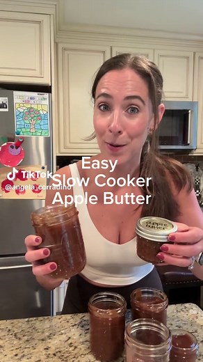 Apple butter slow cooker recipe (easy fall apple butter)