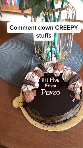 Does this work? Can’t wait for creepy comments 😍 #creepy #unfreezemyaccount #fyp #fypシ #xyzbca #food #follow #trend #viral #f #cake #chocolate #creep