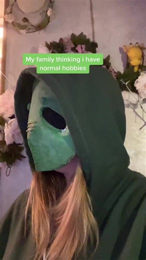 Spuds (@spuds_the_mermaid)’s videos with original sound - The Bimbo Feminist