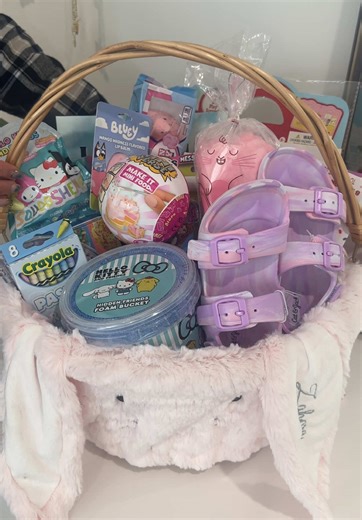 Creating a Personalized Easter Basket for Girls