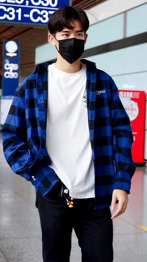 [FOLLOW UP 2024] Liu Dong Qin ❤️ /feel good series 10/10/ -某某 - Taiwan 🇹🇼 -The on1yOne Series BL {The time of } [Liu Dong Qin🇨🇳 ❤️Benjamin Tsang🇹🇼] - พี่เจียงเทียน - น้องเซิ่งวั่ง /VIEW at iQIYI - WeTV- GagaOOLala-Rakuten Viki/ /Please check if this series has been exported to your country. Thank you/ [Category] School age - Love -BL - LGBTQ [Follow the main cast] /instagram/ ig : zayineric ig : benjamin_tsang /Weibo/ @ 曾向镇_Benjamin @ 刘冬沁ZayinEric /Team created and involved / Follow them i
