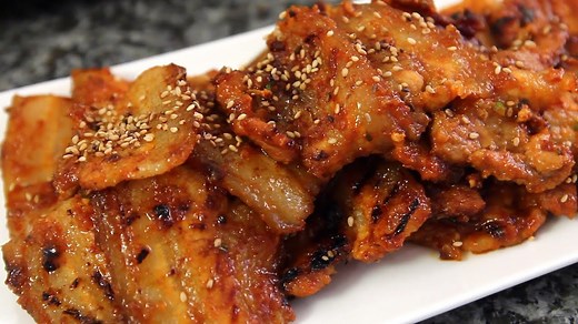 Dwaeji bulgogi (Spicy pork bulgogi BBQ)