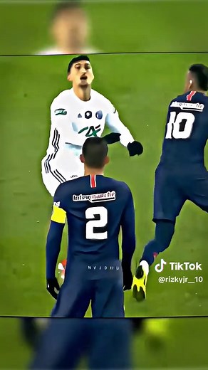 Neymar's Incredible Rainbow Flick Skills Showcase