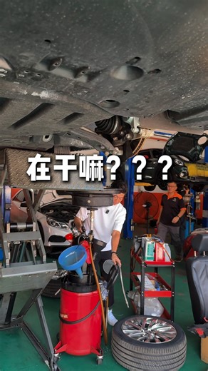 253K views · 2.4K reactions | 【 Lexus ES300h Version L (Mild Hybrid) 】 顾客是第一次完全没有看到实体车的情况下以Direct Import方式购买进口车我们任务重大，所以在把车交给车主之前所有东西都必须要检查好‼️ 买车不着急，记得找Jerry #jerrysharing #jcarclub #japanrecon #directimport #lexus #es300 #hybrid | Jerry Sharing | Facebook