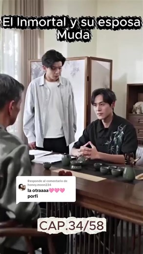 Respuesta a @honey.moon234 📺 CAPÍTULO 34 – No Juzgues a un Inmortal por su Apariencia ✨ “¿Crees que por ser humilde no puede comprarlo?” Mientras Gabriel declara que no teme a ninguna competencia, Isabel vive un momento amargo. Al intentar comprar sus pinceles para volver a pintar, el vendedor la desprecia y la humilla por su apariencia sencilla, sin imaginar quién es su esposo. ¡El error más grande de su vida! Gabriel no permitirá que nadie menosprecie a su reina. ¡Se avecina una lección inolv