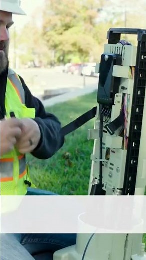 How To Install Fiber Optic Drop Cable In A Pedestal? | Corning Optical Communications