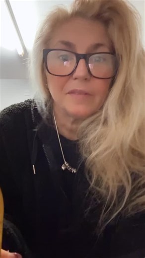 ✨ Last reel of 2025 ✨ Here’s to those who wished me well, genuinely, thank you!! 🥂 And to those who didn’t… listen above 👆🏻😂 No bitterness. Just boundaries. No explanations. Just elevation. 2025 showed me who people are. 2026 gets the upgraded version of me… access not guaranteed. Cheers to closing this chapter 🥂 I’m ready. | Anna Hopkins