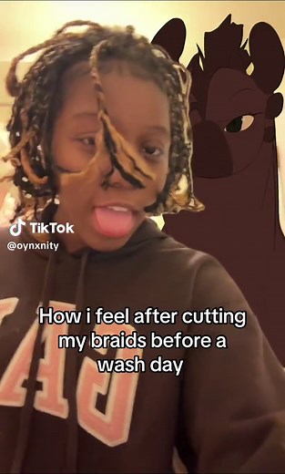 #HTTYDOC || This animation was on the edge of not being finished istg that’s why it’s so messy.. 🚶🏾‍♀️ Also look who’s back! ••• #howtotrainyourdragon #mixedmedia #animation #dragon