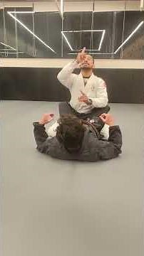 Bridge and Roll - Basic #nogenkaischool #bjj #jiujitsu