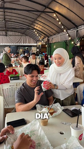 Pak Mat Western Cafe Menu and Ambiance