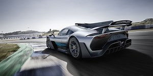 The Mercedes-AMG Project One Is a Ludicrous 1000  HP F1 Car for the Street