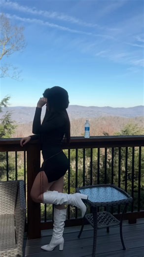 Mayrin💋 (@may_zng)’s videos with sonido original - 𝘾𝙝𝙧𝙭𝙨 𝙇𝙮𝙧𝙞𝙘𝙨