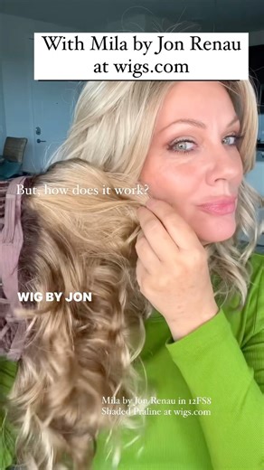 #WigsCom101 presents: How to Put on a Wig! 🫧✨💡 Our ambassador Cheryl shows you how to put on a wig. Many think wigs are hard to put on, but it is a lot simpler with our selection. Here are the 5 simple steps: 1. Make sure you have the right size (check our linktree for a guide) 📏 2. Adjust the straps as needed ✔️ 3. Dive forward into the wig💁‍♀️ 4. Position the ear tabs as needed to your hairline or with 4 fingers 4️⃣ 5. Fluff it up ⬆️ 6. Use proper products to smooth out flyaways! 🤩 Have q