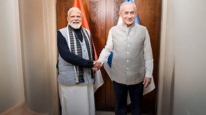 Did Netanyahu wear a Nehru jacket or a Modi jacket to meet Modi?