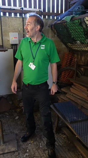 5.1K views | This customer upgraded a 20kW system we installed over 10 years ago. The old setup had 120 panels. The new one has just 70, but produces 10kW more power. The reason? Modern panel efficiency and smarter design. They’ve kept their original 57p feed-in tariff and added 86.9kWh of battery storage for complete control. Click 'Get Quote' for your custom quote. | OVO Solar & Heating | Facebook