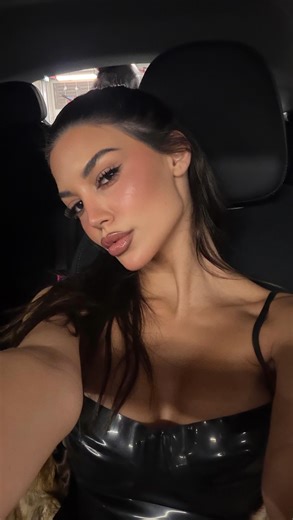 Nicole Despotopoulou on Instagram: "✨Meet your new beauty essentials!✨ Ανακάλυψε την NEW SPONGE COLLECTION by @monreve_cosmetics 🫶🏼 8 απαλά, υποαλλεργικά & latex free σφουγγαρακια για κάθε στάδιο της beauty ρουτίνας σου. 🌟 Για flawless βάση & μακιγιάζ που διαρκεί όλη την νυχτα! Οι γιορτές θέλουν τον πιο λαμπερό σου εαυτό! Ξεκίνα από την βάση 😉#monrêve #monrevecosmetics #addictedtomonrêve #spongecompilation"