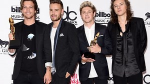 12 GIFs That Prove Little Mix And One Direction Could Become The ULTIMATE Super-Group