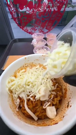 Making the cheesiest ramen noodles in the world 🌍