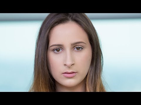 ASHLEY ADAMS | THE ACTRESS WHO STARTED IN 2014 WITH MORE THAN 283 THOUSAND FANS ON TWITTER