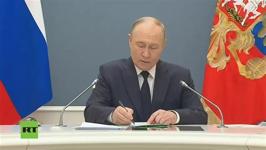 13K views · 794 reactions | La participation de Vladimir #Poutine à l’entraînement des forces nucléaires stratégiques RT en français | Actualités Géopolitiques | Facebook