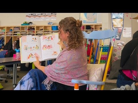 Reading powerful children’s book to young students 🌈✨🦄