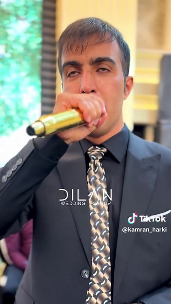 کامران هرکی [ Live Video ©2025 Kamran Harkî] Keyboard : Matin Harki Producer : @mansourherki Manager : @Mansour_Production —————————— ➤YouTube Music:https://bit.ly/3z3B2qK ➤Spotify: https://spoti.fi/3F2uSLr ➤Apple Music: https://apple.co/3z1pp3I ➤Deezer: https://bit.ly/3VQhxvw ➤Amazon Music: https://amzn.to/3TMuJQB —————————— Me Bişopînin /Follow us فۆڵۆومان بکەن / Abone Ol ————————— ➤YouTube: https://bit.ly/3Dl2x1Q ➤Instagram: https://bit.ly/3Af59M3 ➤TikTok: https://bit.ly/3gxJPuA ➤Facebook: ht