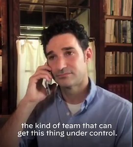 1M views · 51K reactions | This pandemic is far from over––and our medical professionals continue to put their lives on the line to keep our country going. Joe Biden and I had a chance to thank Dr. Spencer for his work during the Ebola crisis and this current pandemic. | Barack Obama | Facebook