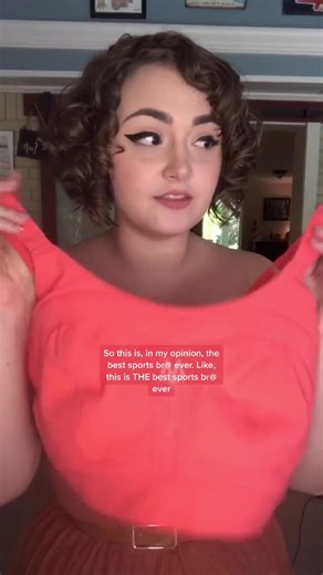 Tired of wearing two sports bras at a time? Getting too much bounce? We feel you! That's why we created MAAREE - to design the perfect solution. Introducing our game-changing Overband Technology that reduces upward motion and keeps you feeling secure. Our bras have won SIX 'Sports Bra of the Year' awards 🏆 for good reason: they work wonders! 💪 | MAAREE