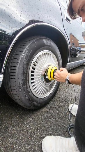 Quick hubcap refurb #satisfying #fyp #howtoguide #toyotacentury #carsoftiktok #jdm #rare #chemicalguys #toyota #detailingcars