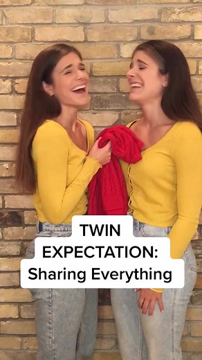 Having a Twin Expectation vs. Reality #twins #sisters #comedy #expectationvsreality #fyp #foryou #foryoupage