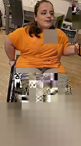 190K views · 5.6K reactions | Kako se ja snalazim u invalidskim kolicima kada mi nešto padne na pod?‍尿❤️ | Arbnora Elezi | Facebook