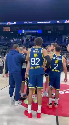 🟡🔵 Fenerbahçe Beko, galibiyetin ardından bir arada! #shorts #fenerbahçe