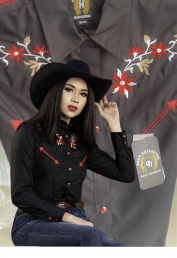 Camisas Vaqueras para Dama: Elegancia con Estilo