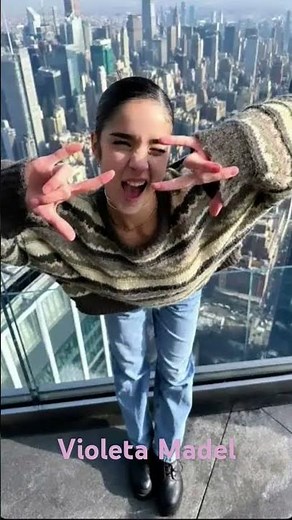 Violeta Madel / Los Mirror