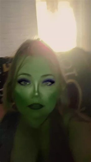 Elizabeth Hartle (@miss_elizabeth88)’s videos with original sound - QMJ 🇦🇺