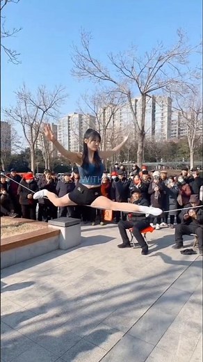 Balancing and Splitting on the Rope 💪 Fitness With Yoga Vlog ❣️ #shorts #yoga #circus #stretch