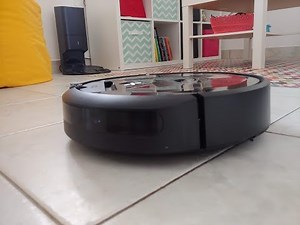 iRobot Roomba i7+