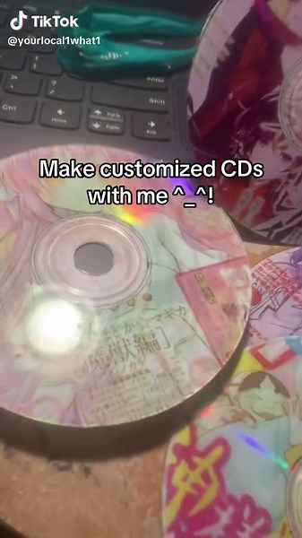 If you could, I see some people try slicing the CD in half but the ones I have are a little bit stronger -.-; HAPPY NEW YEAR BTW EVERYONE ^__^! Thank you so much for the support I love you all😭🤍 #nightcore #cd #anim #tutorial #tut #decoration #homemade #DIY #fyp #fyppp