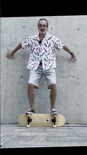 Skateboard balance exercise for beginners