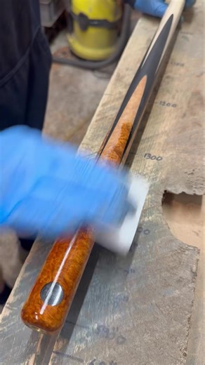 Amboyna is fast becoming one of my favourite woods to use in cues, the results when oiled are just stunning! The oil used here is CYMRU CUES cue oil and I would highly recommend this cue oil to anyone. #drcueuk #drcuesouthwest #drcue #amboyna #cymrucues | Dr Cue